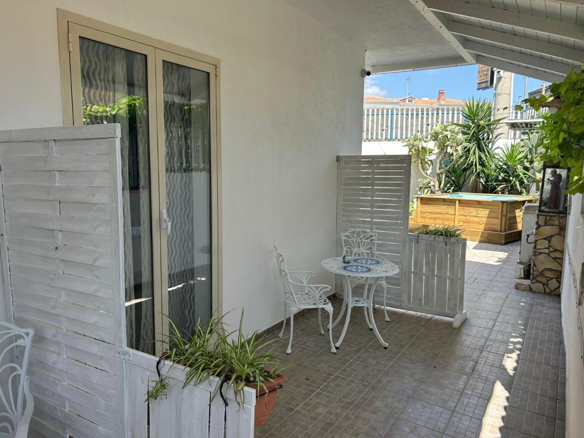 Room On The Beach Avola Exterior photo